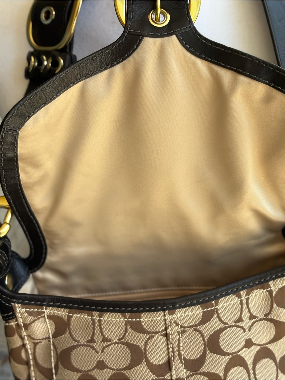 Coach Bleecker Legacy Signature Buckle Flap Hobo Bag Khaki Mahogany Style 11434 - Picture 11 of 16